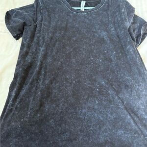 Zenana Outfitters Black Relaxed Short Sleeve Tee